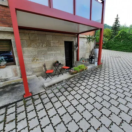 Frosch Apartment *